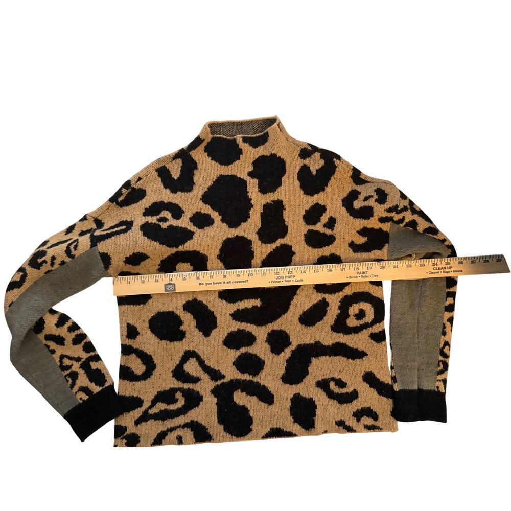 THML Leopard Print Mock Neck Sweater Tan Black Grey Contrast Medium - Picture 4 of 4